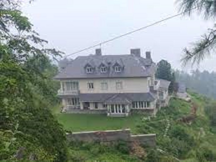 शिमला से लगभग 14 किलोमीटर दूर छराबड़ा में बना प्रियंका गांधी का घर