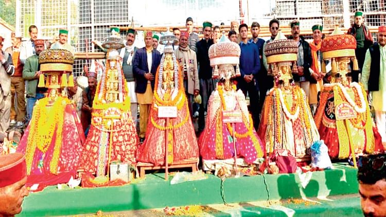 मंडी महाशिवरात्रि: स्नोर बदार की सात देवियां आपस में बहनें, छह एक साथ हैं विराजमान